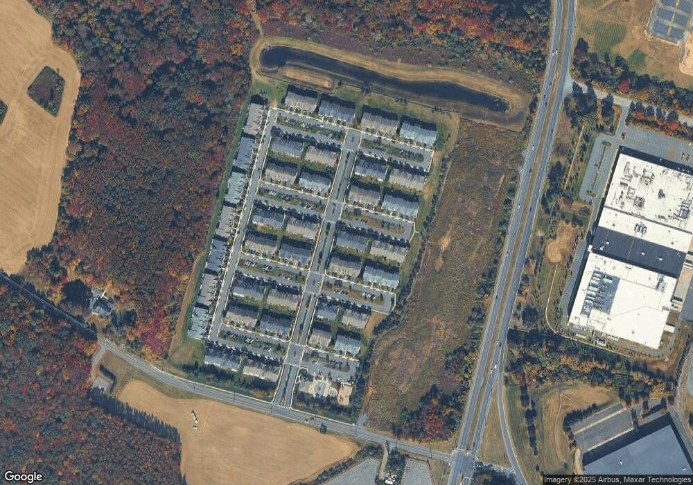 24 Bauer Ln, Cranbury, NJ 08512 - photo 1