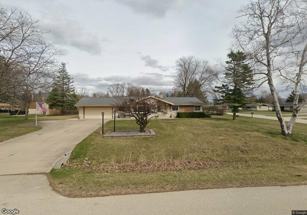 6530 S 120th St, Franklin, WI 53132 - photo 1