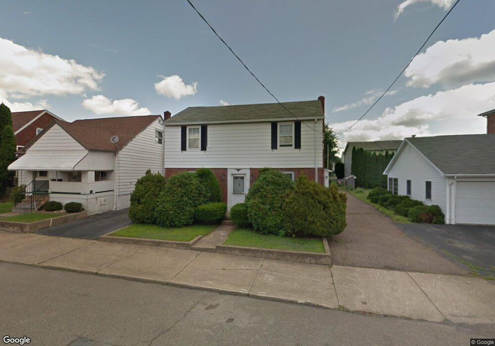 921 Grant St, Hazleton, PA 18201 - photo 1