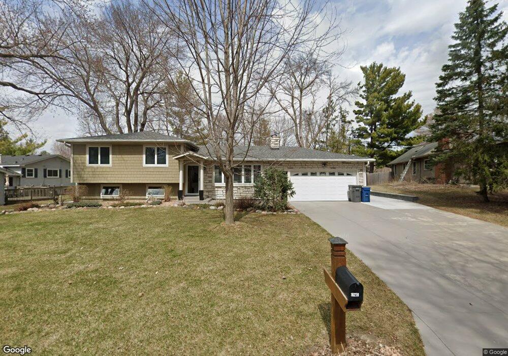 16220 Temple Way, Minnetonka, MN 55345 - photo 1