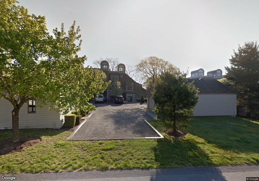 4 Weetamoe Farm Dr, Bristol, RI 02809 - photo 1