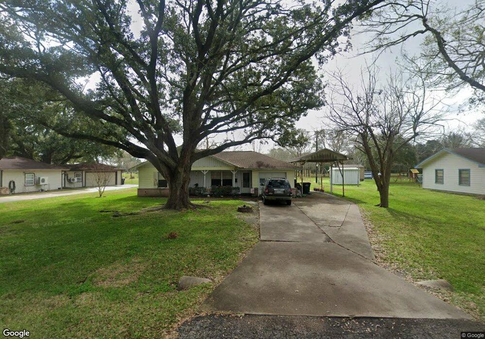 410 Bowman Dr, Alvin, TX 77511 - photo 1