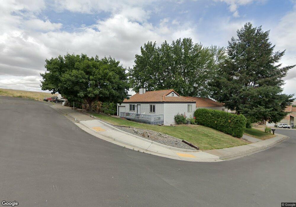 2071 SW Runnion Dr, Pendleton, OR 97801 - photo 1