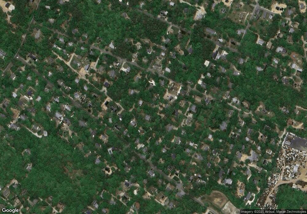 33 Beacon Ave, Vineyard Haven, MA 02568 - photo 1