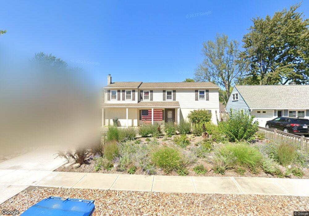 4905 Oster Rd, Sheffield Village, OH 44054 - photo 1