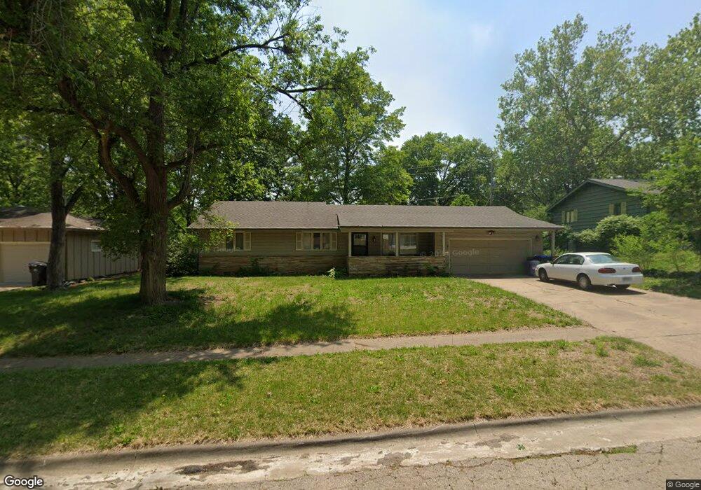 1639 SW Withdean Rd, Topeka, KS 66611 - photo 1