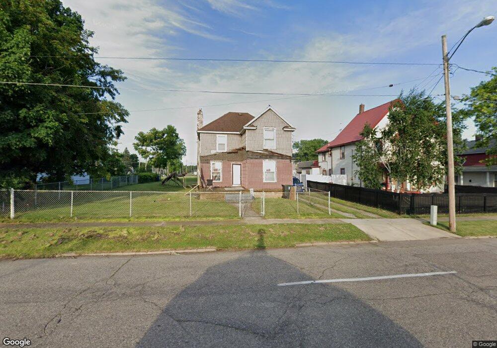 520 Chase St, Flint, MI 48503 - photo 1