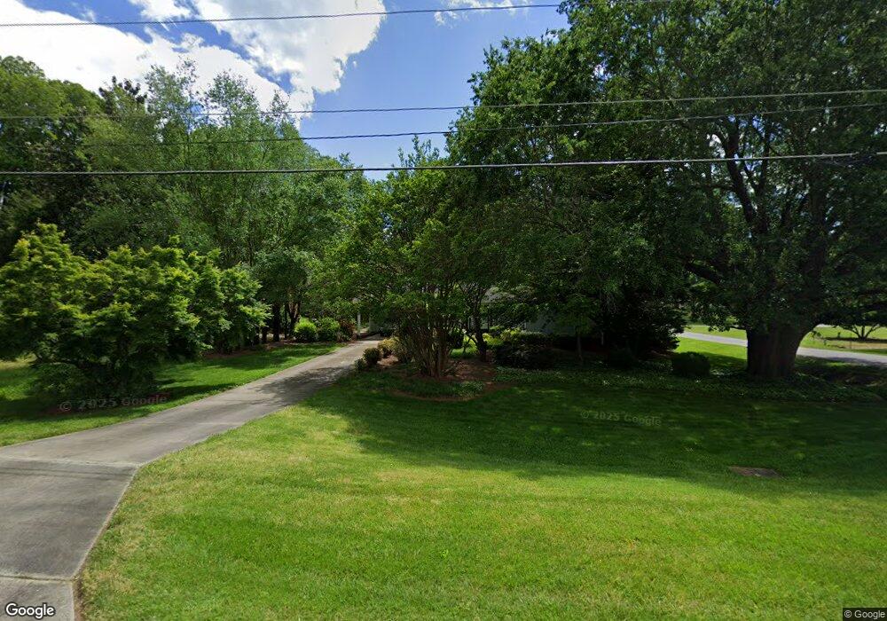 5207 Grandover Pkwy, Greensboro, NC 27407 - photo 1