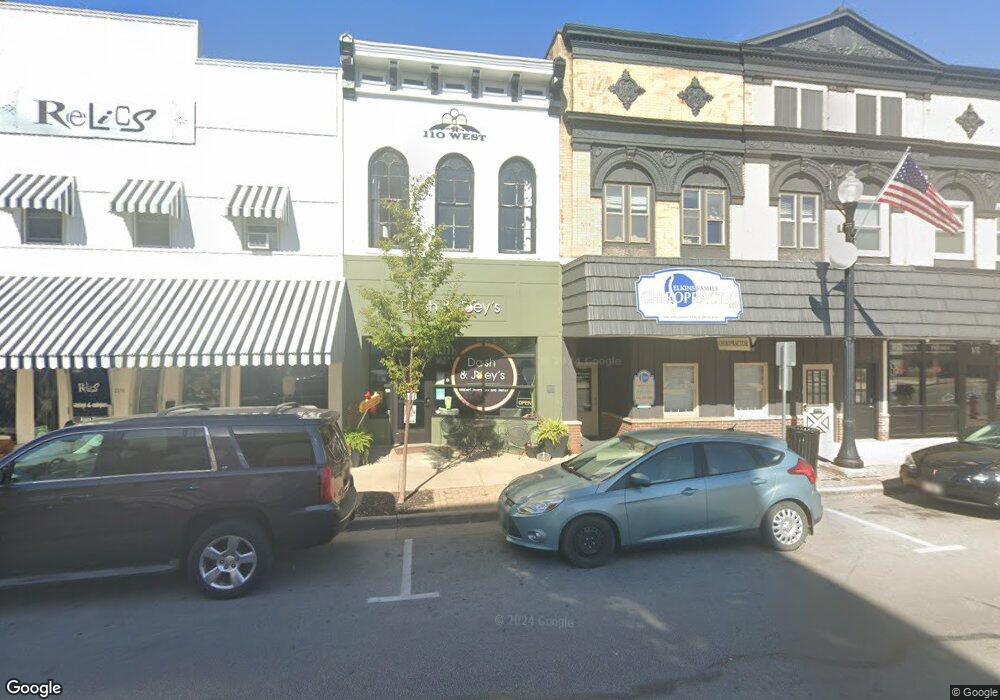 110 W Auglaize St, Wapakoneta, OH 45895 - photo 1