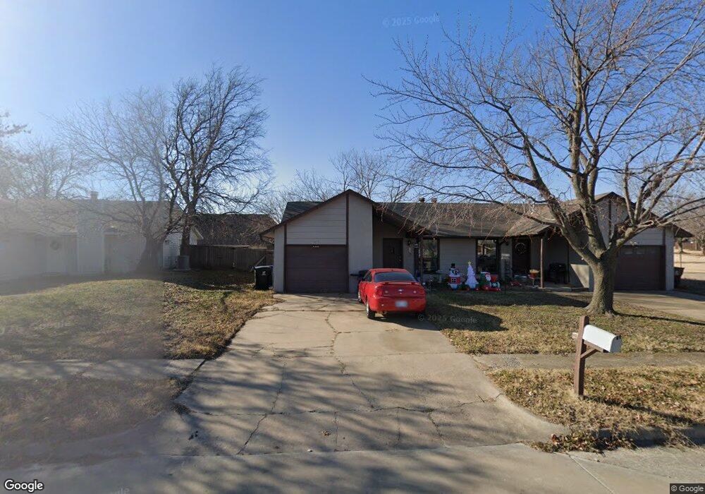 1618 N Hickory Ave, Broken Arrow, OK 74012 - photo 1