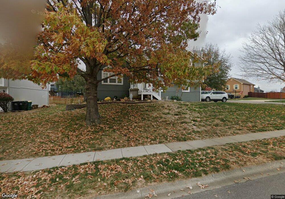 5851 Meadowlark Dr, Shawnee, KS 66226 - photo 1