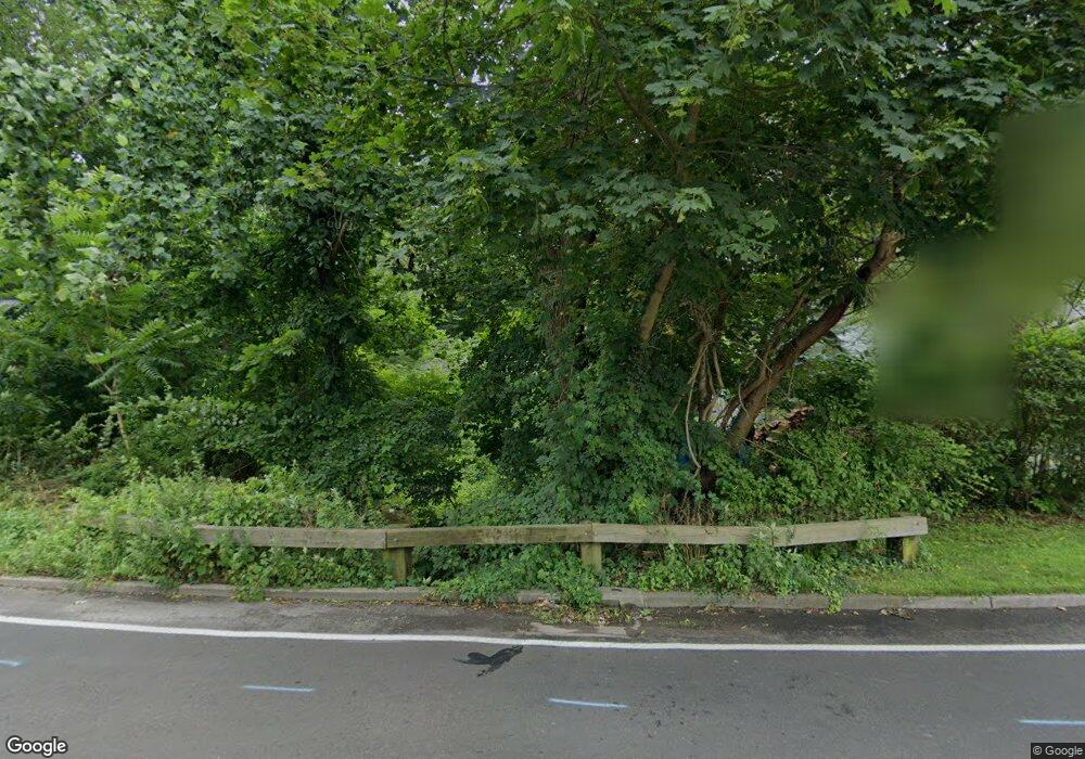 61 Rampart Rd, Norwalk, CT 06854 - photo 1