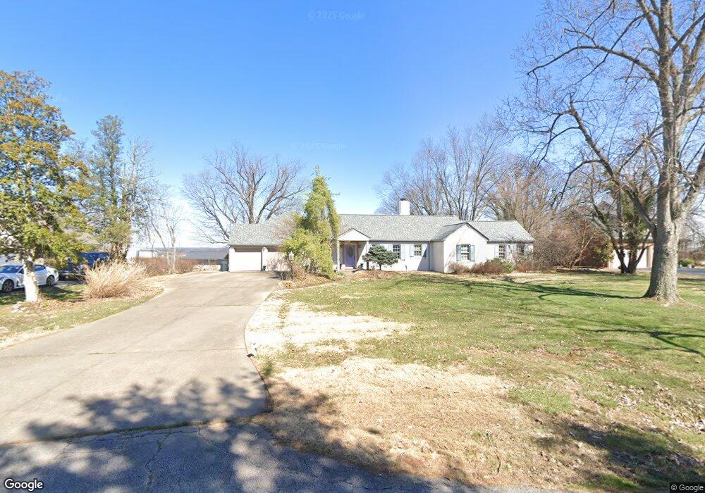 1506 Crestview Dr, New Albany, IN 47150 - photo 1