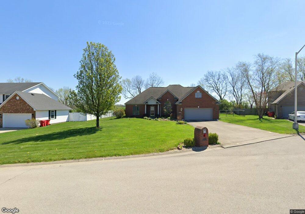 843 Isaac Shelby Cir E, Frankfort, KY 40601 - photo 1