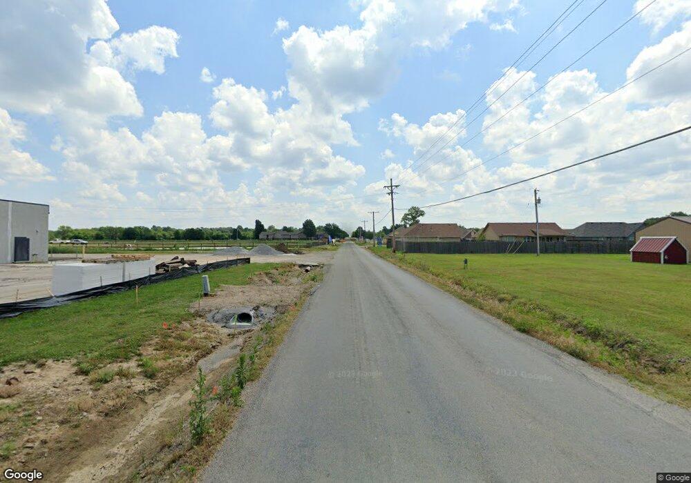 202 E Harrison Ave, Chouteau, OK 74337 - photo 1