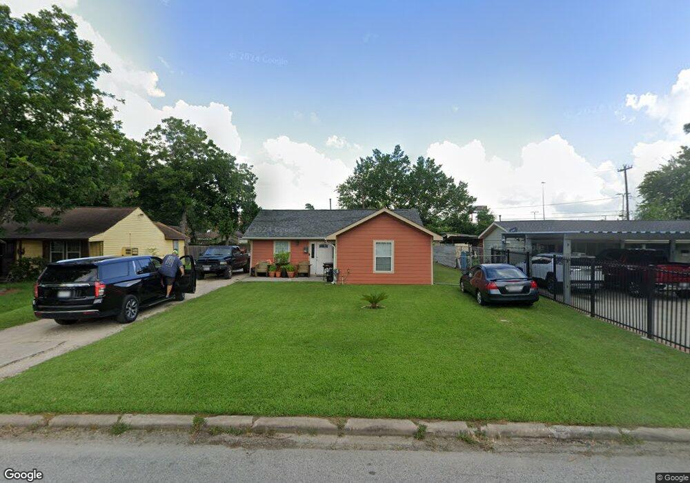 7711 Thurow St, Houston, TX 77087 - photo 1