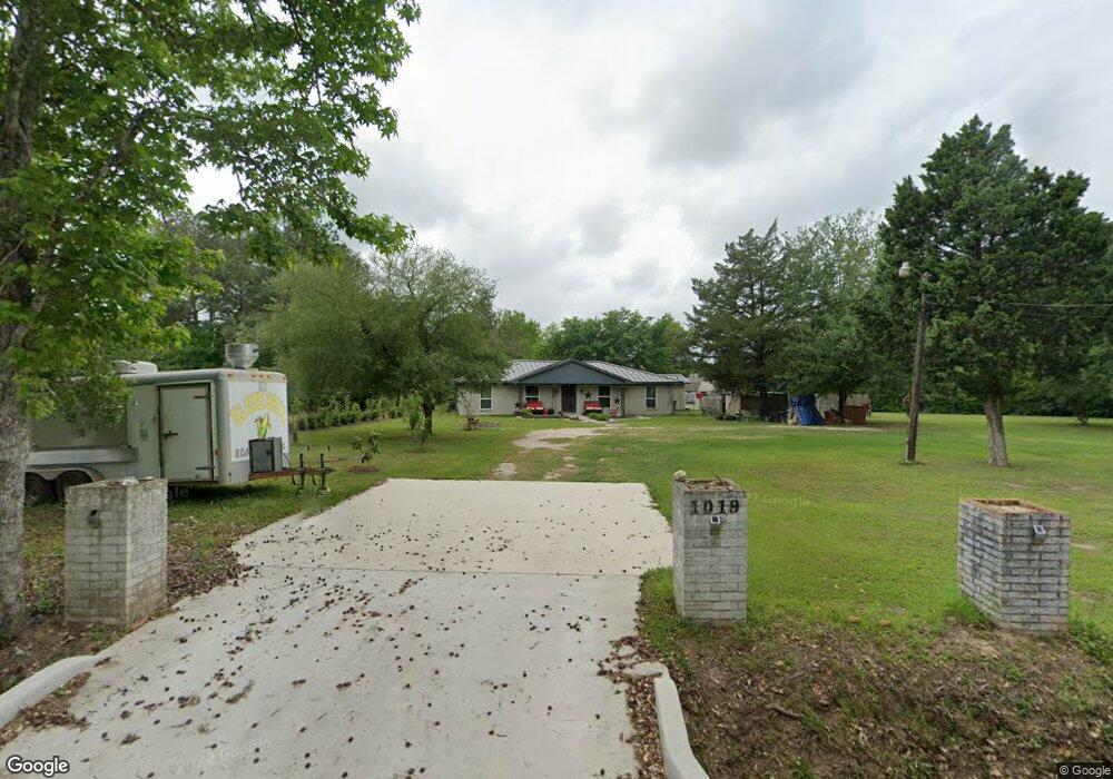 1019 Rudolph Rd, Tomball, TX 77375 - photo 1