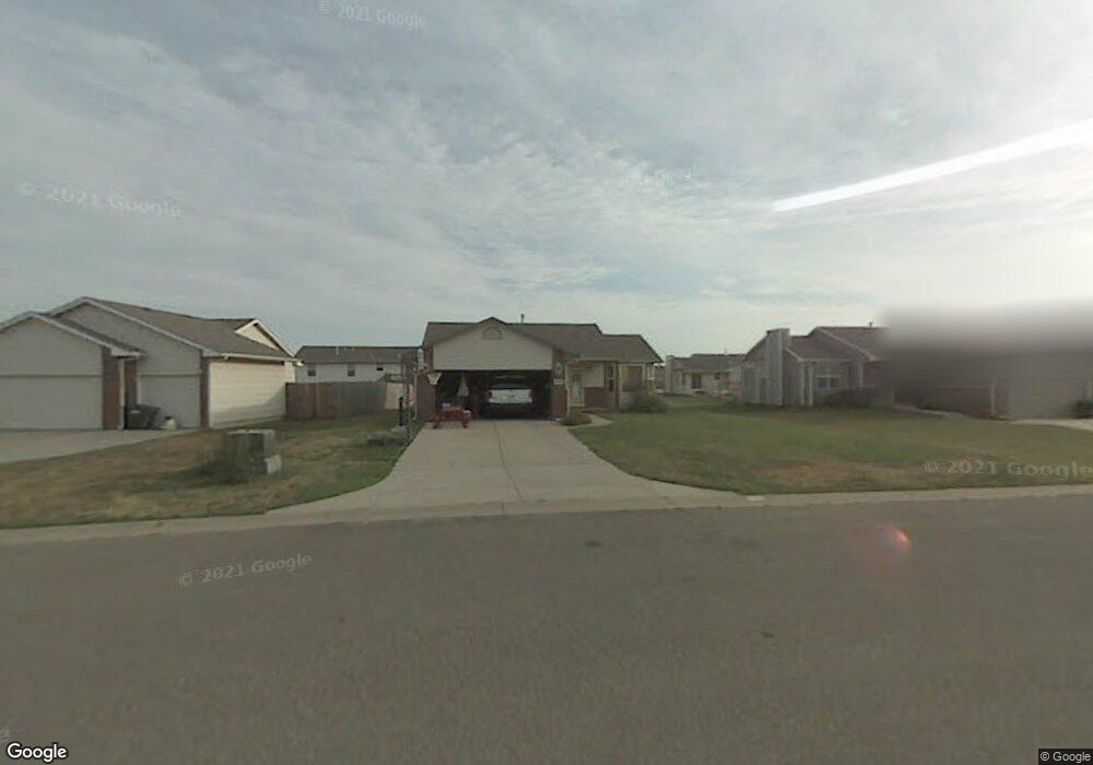 404 E Woodfield Ave, Mulvane, KS 67110 - photo 1