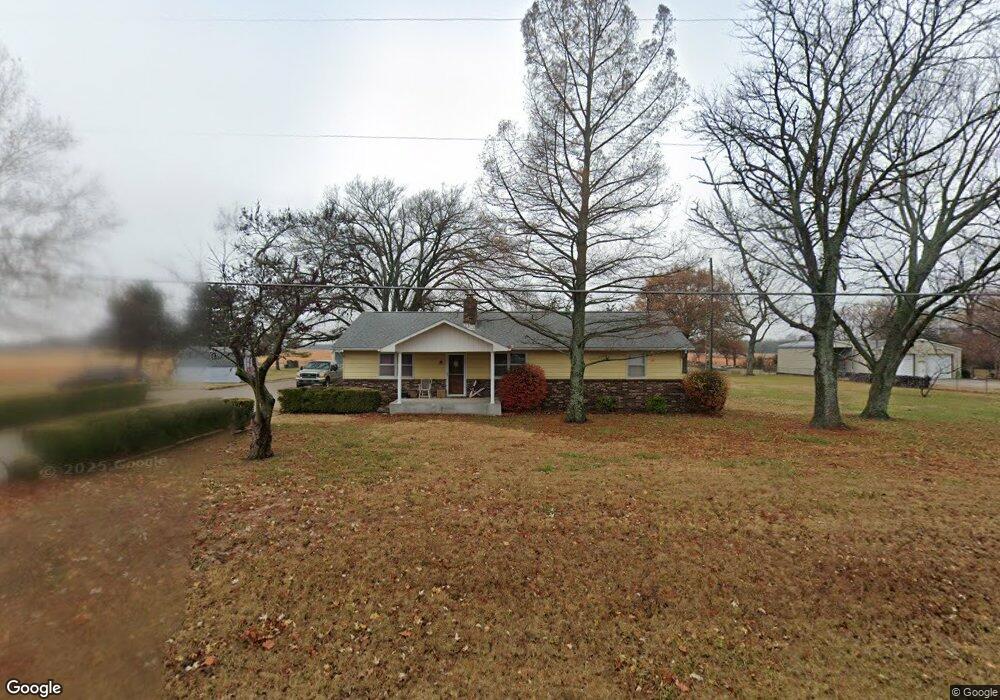 21028 Pratt Rd, Parsons, KS 67357 - photo 1