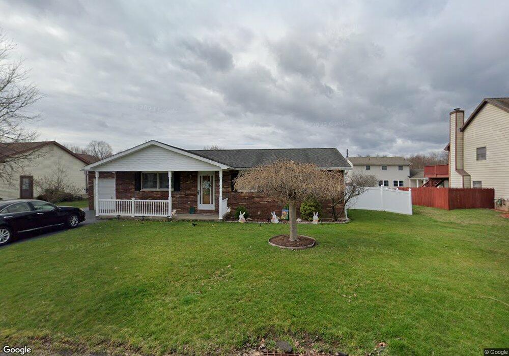 1312 Crestwood Dr, Archbald, PA 18403 - photo 1