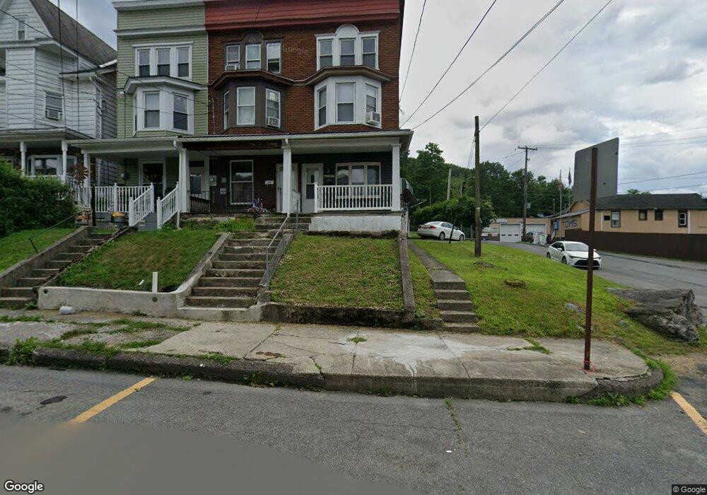 300 Arlington St, Tamaqua, PA 18252 - photo 1