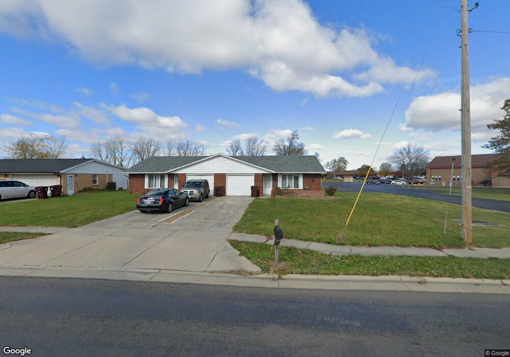 1380 Edgewood Dr, Lima, OH 45805 - photo 1