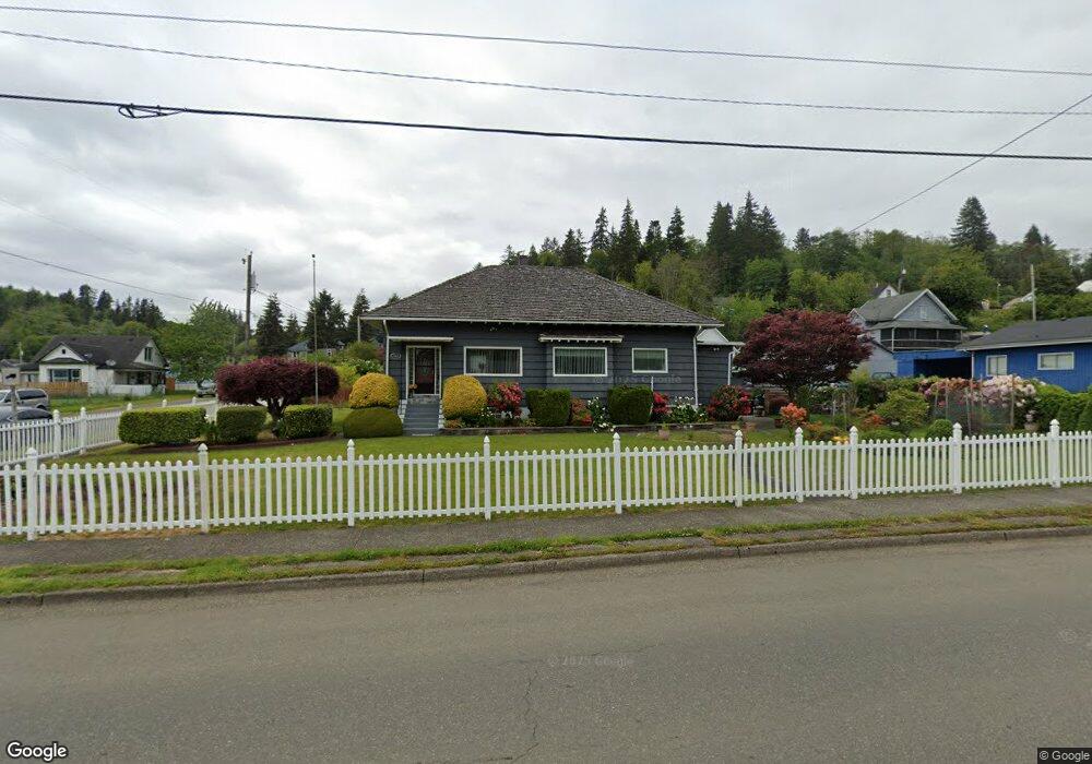 2005 Park Ave, Raymond, WA 98577 - photo 1