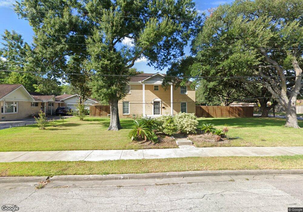 5010 Briscoe St, Houston, TX 77033 - photo 1