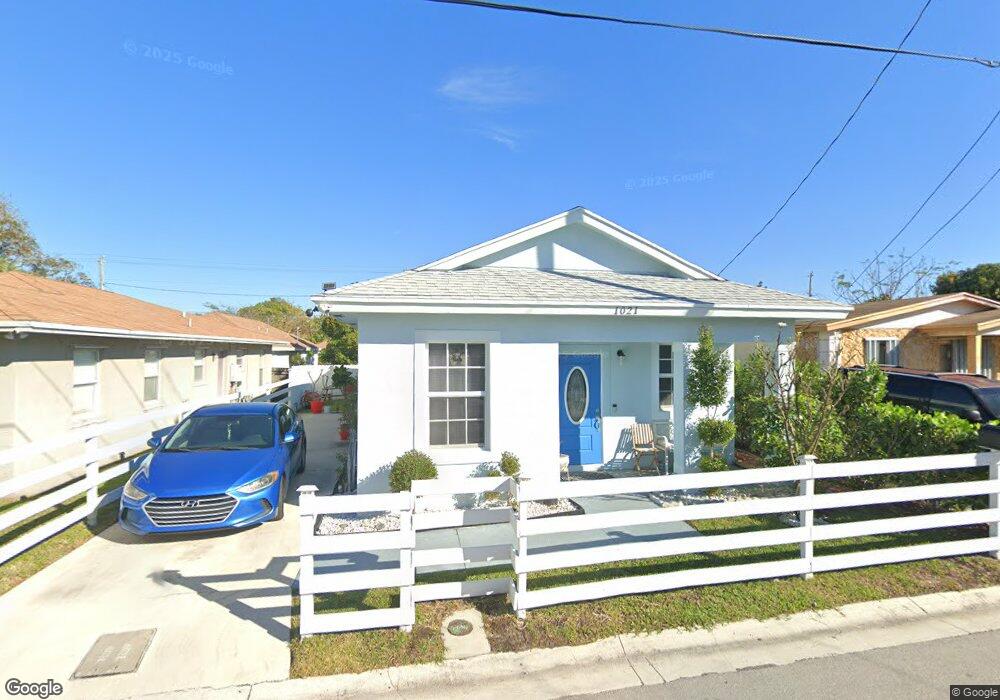 1021 Lincoln Rd, West Palm Beach, FL 33407 - photo 1