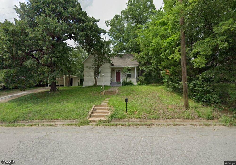 311 W Murray St, Denison, TX 75020 - photo 1