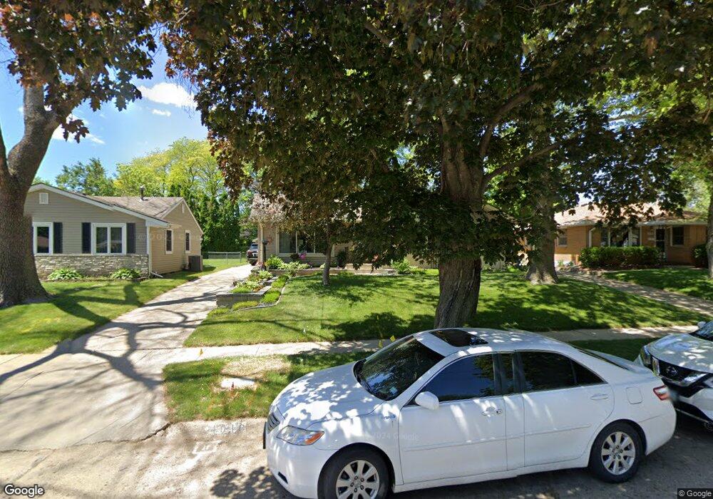 4016 Lynner Dr, Des Moines, IA 50310 - photo 1