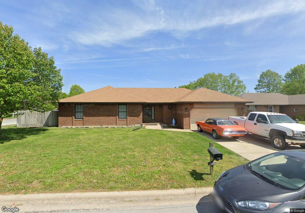 609 E Marian Ct, Nixa, MO 65714 - photo 1