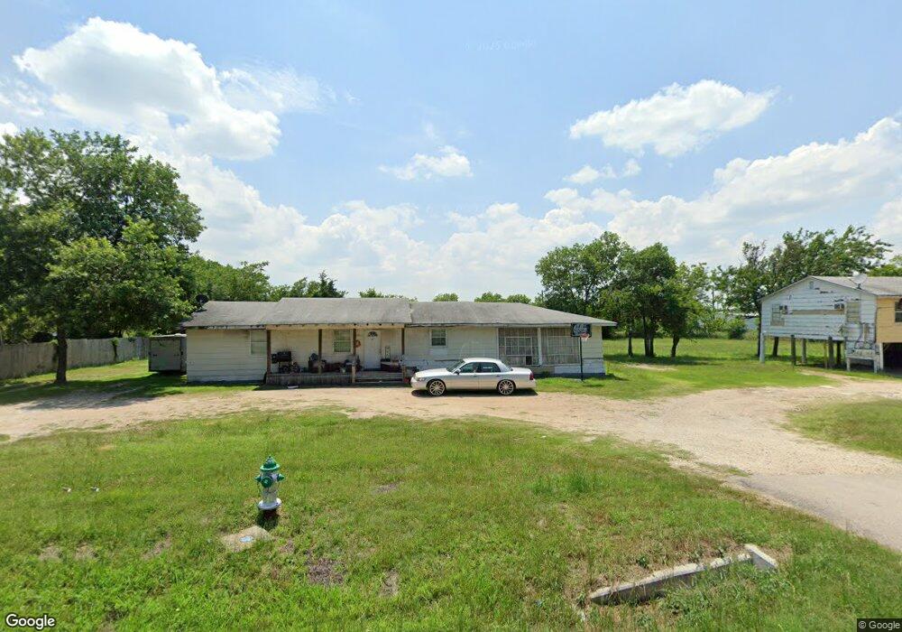 1509 S Oak Grove Rd, Ennis, TX 75119 - photo 1