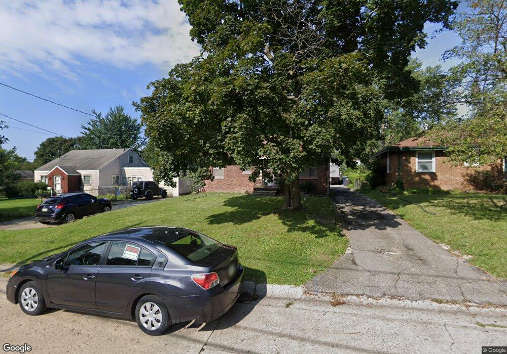 3832 42nd St, Des Moines, IA 50310 - photo 1