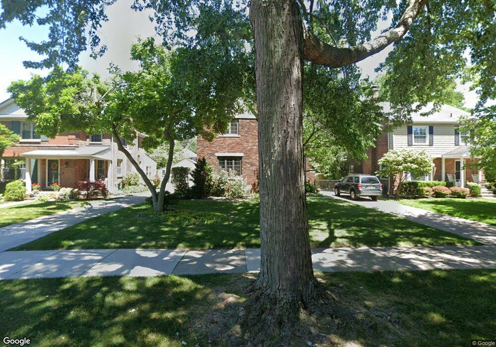 770 University Place, Grosse Pointe, MI 48230 - photo 1