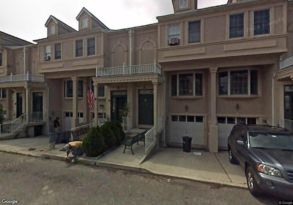 16 Cobblers Ln unit 30, Staten Island, NY 10304 - photo 1