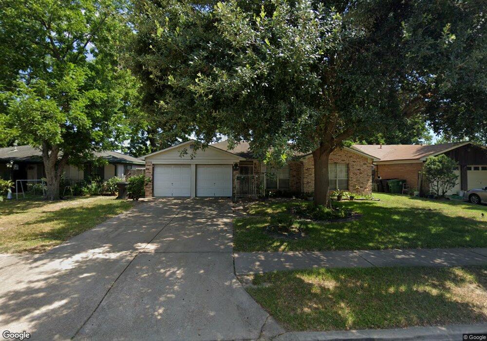 1306 Twin Falls Rd, Houston, TX 77088 - photo 1