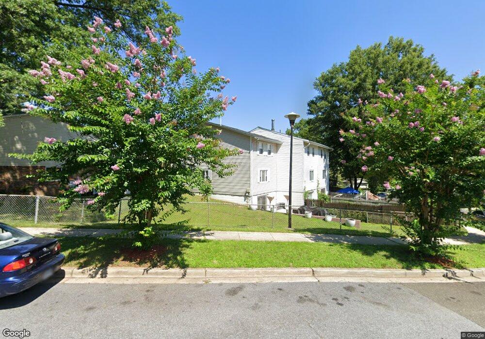 122 Daimler Dr, Capitol Heights, MD 20743 - photo 1