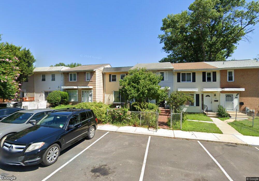 94 Daimler Dr, Capitol Heights, MD 20743 - photo 1