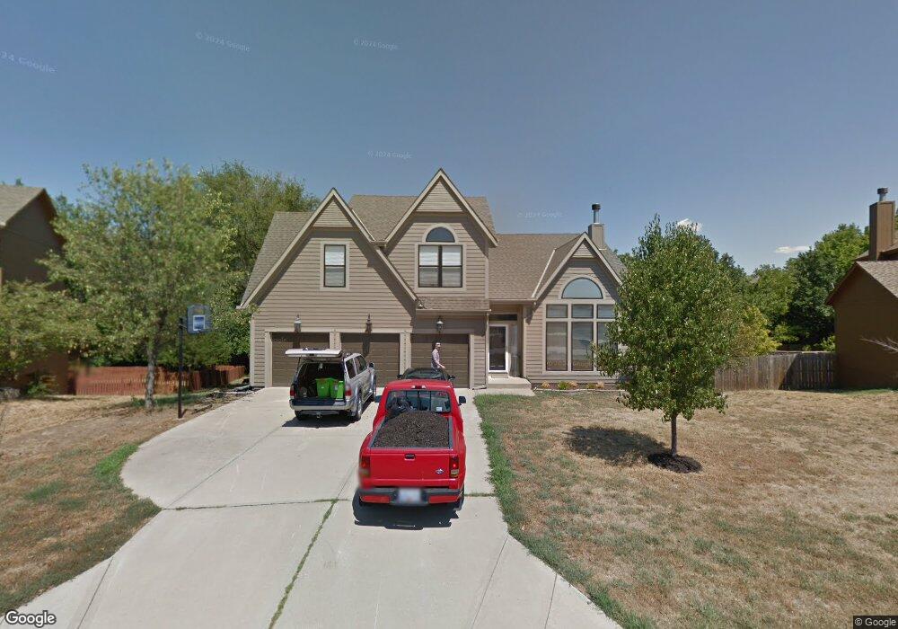 4855 Silverheel St, Shawnee, KS 66226 - photo 1