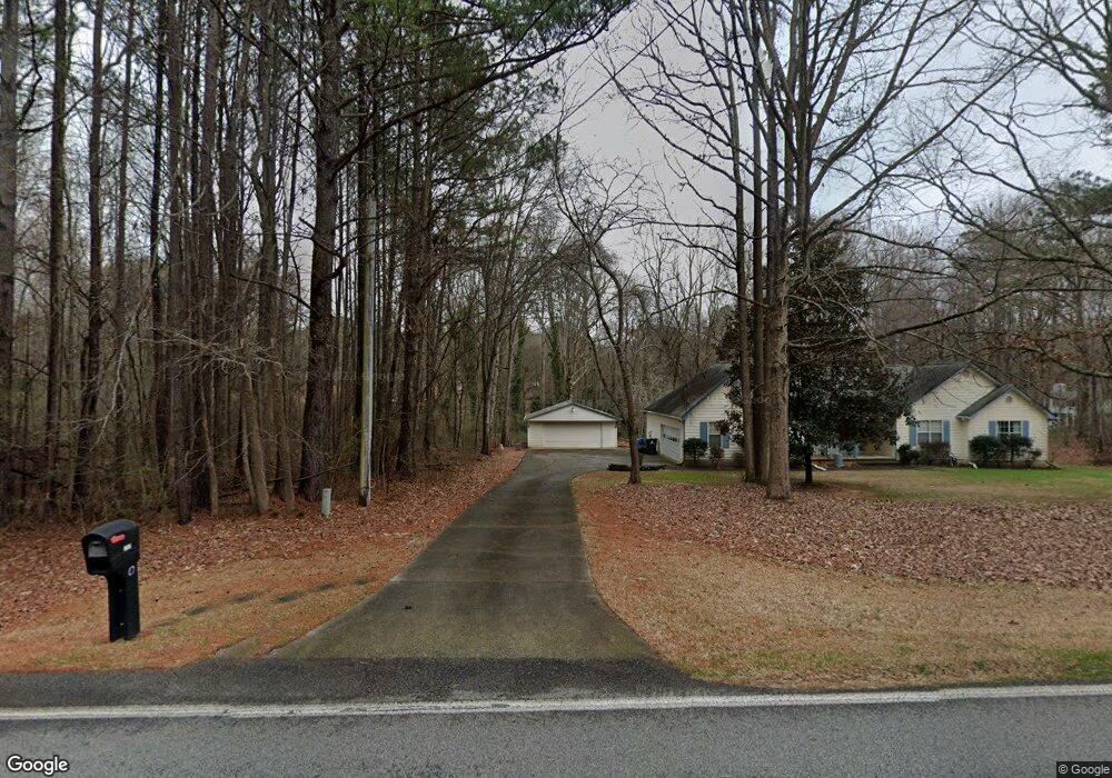 1755 Minix Rd, Sharpsburg, GA 30277 - photo 1