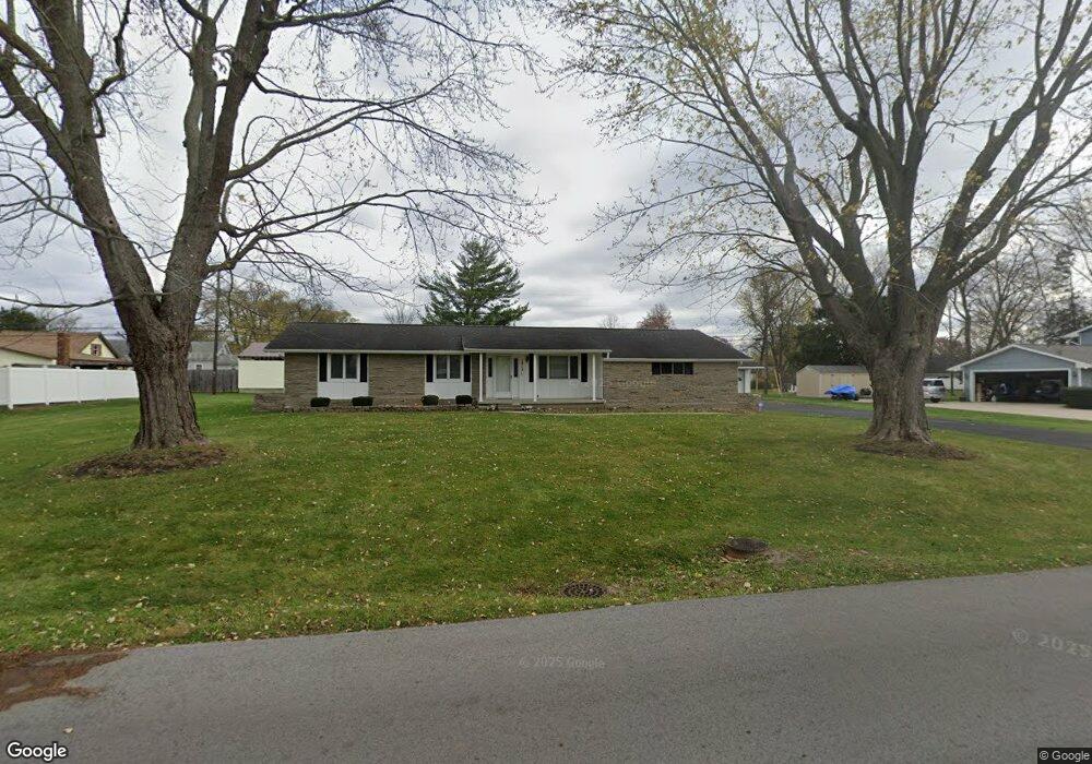 1415 Riverview Dr, Lima, OH 45805 - photo 1