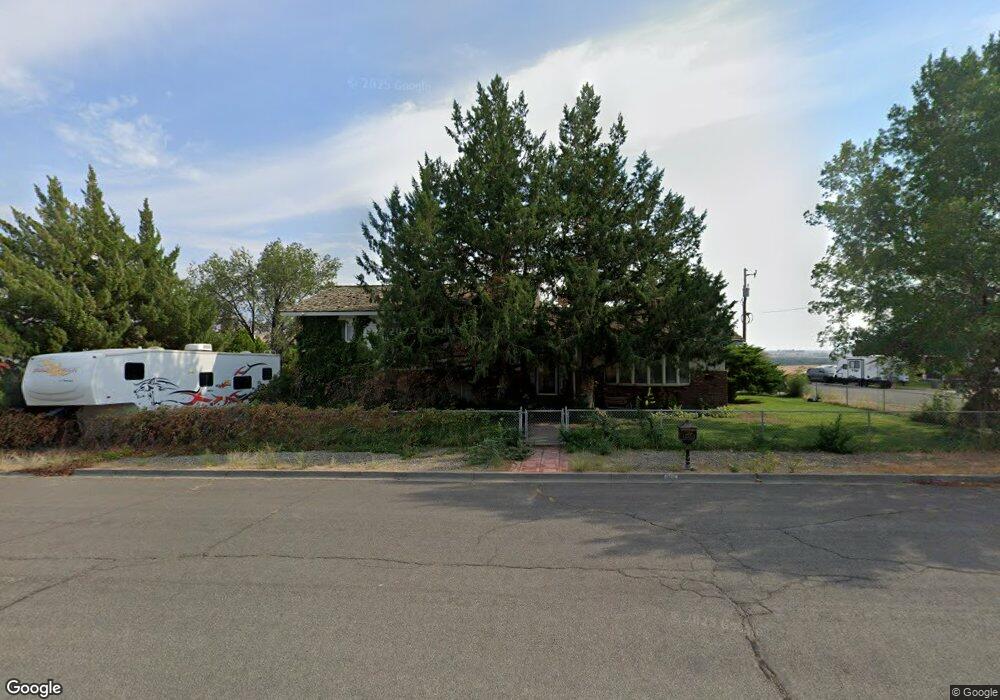 300 Maple Ave, Winnemucca, NV 89445 - photo 1