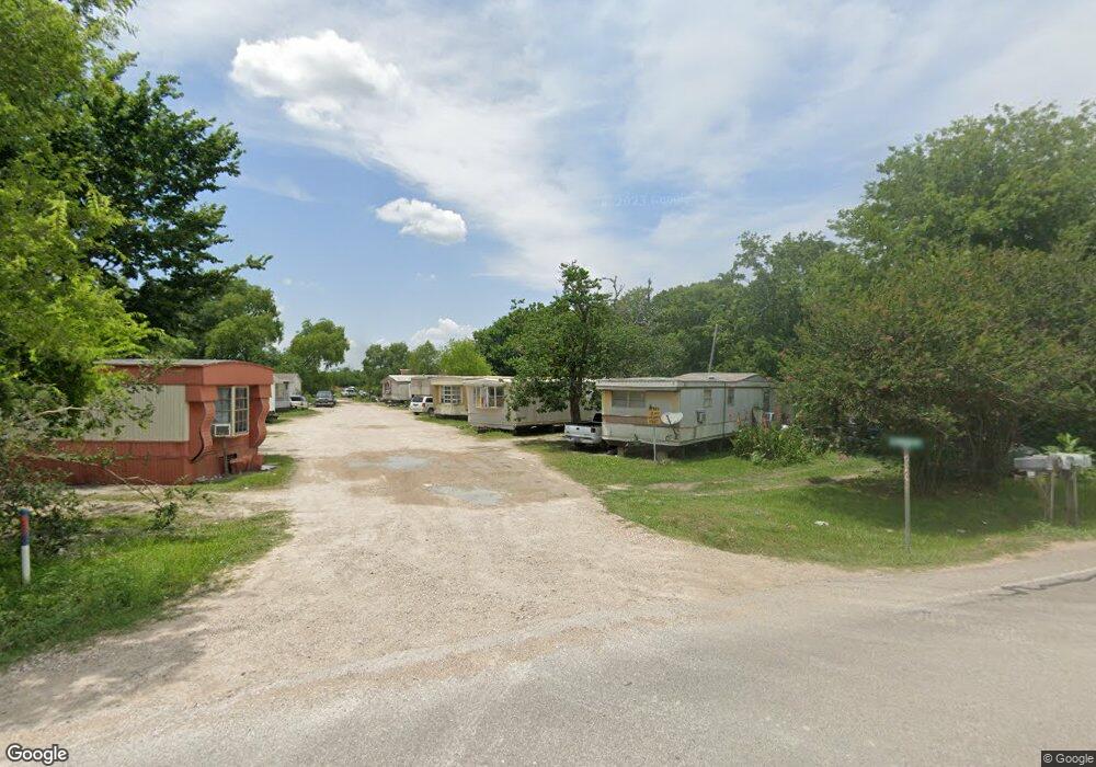 1817 County Road 99, Alvin, TX 77511 - photo 1