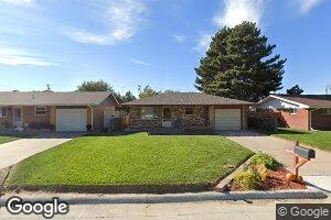 506 S 7th St, Leoti, KS 67861
