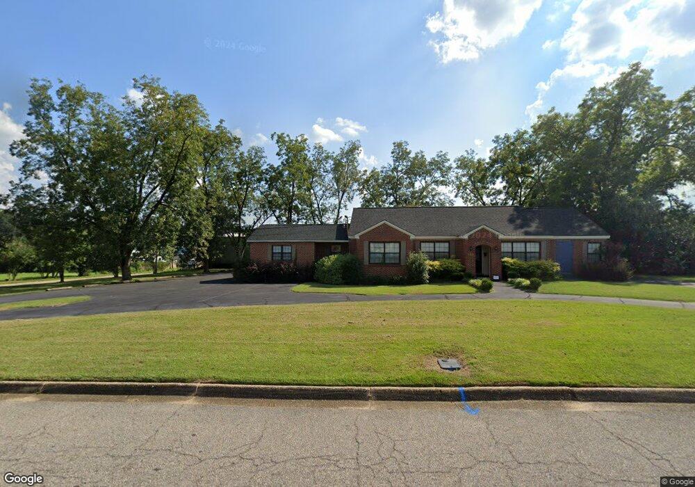 103 W Southport St, Dothan, AL 36301 - photo 1