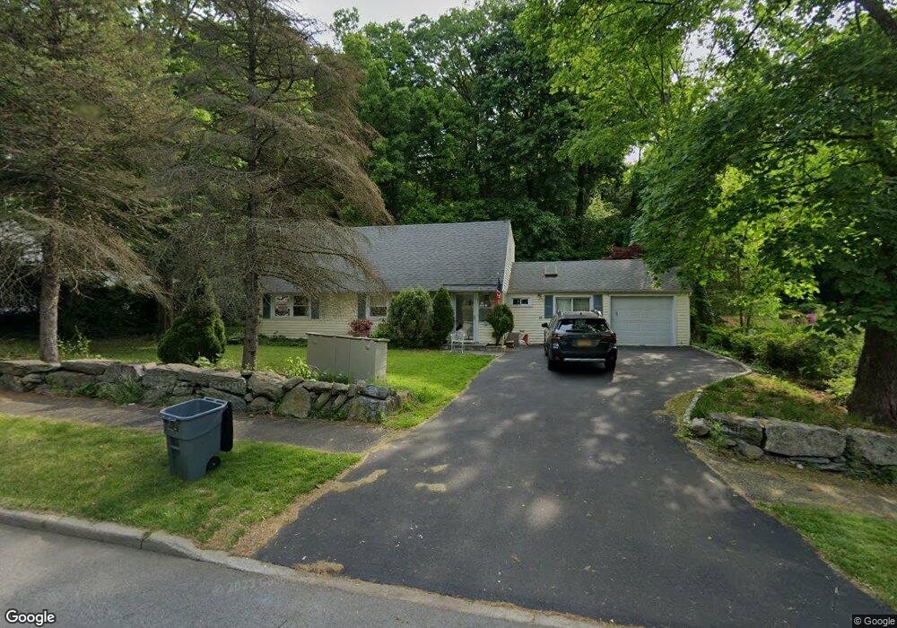 21 Lincoln Ave, Rye Brook, NY 10573 - photo 1