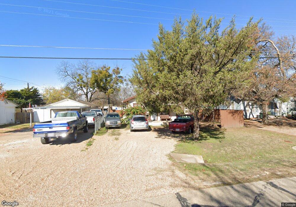 304 E Denton St, Ennis, TX 75119 - photo 1