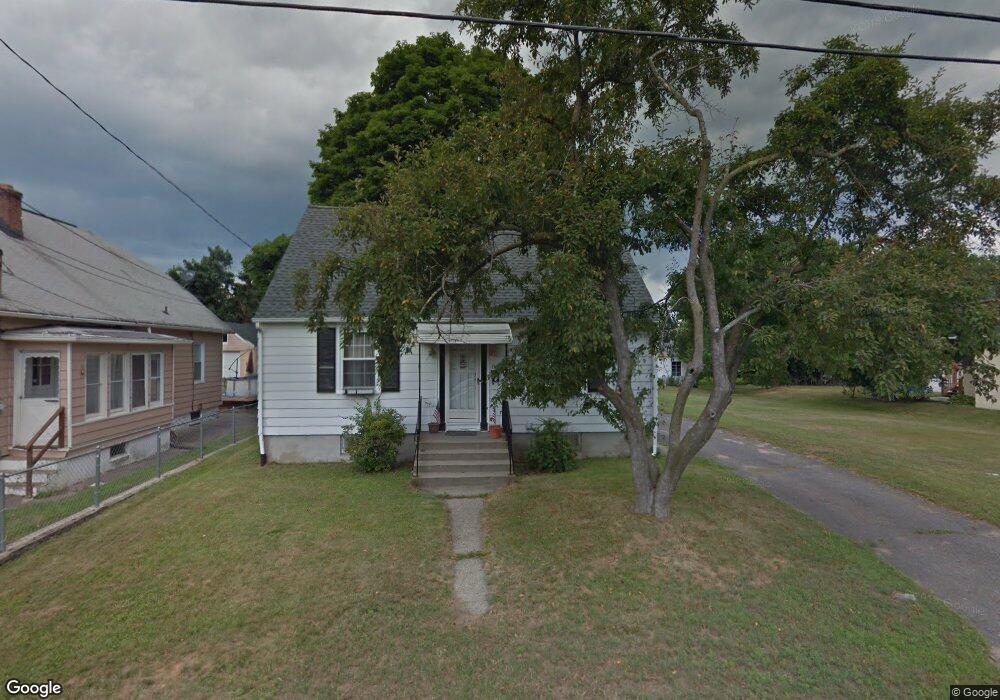 195 Citizens Ave, Waterbury, CT 06704 - photo 1