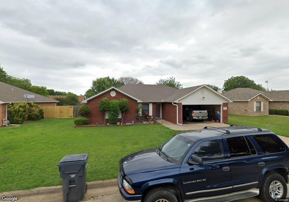 1521 Red Oak Dr, Ardmore, OK 73401 - photo 1